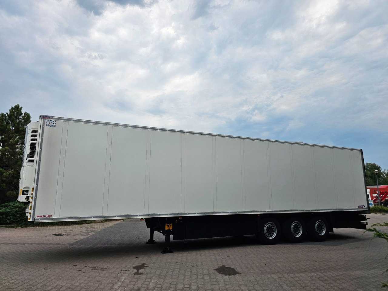 Schmitz Cargobull SKO24/L FP COOL V7 DOPPELSTOCK / Leicht unfall - Frigorífico semirremolque: foto 5 Schmitz Cargobull SKO24/L FP COOL V7 DOPPELSTOCK / Leicht unfall - Frigorífico semirremolque: foto 5