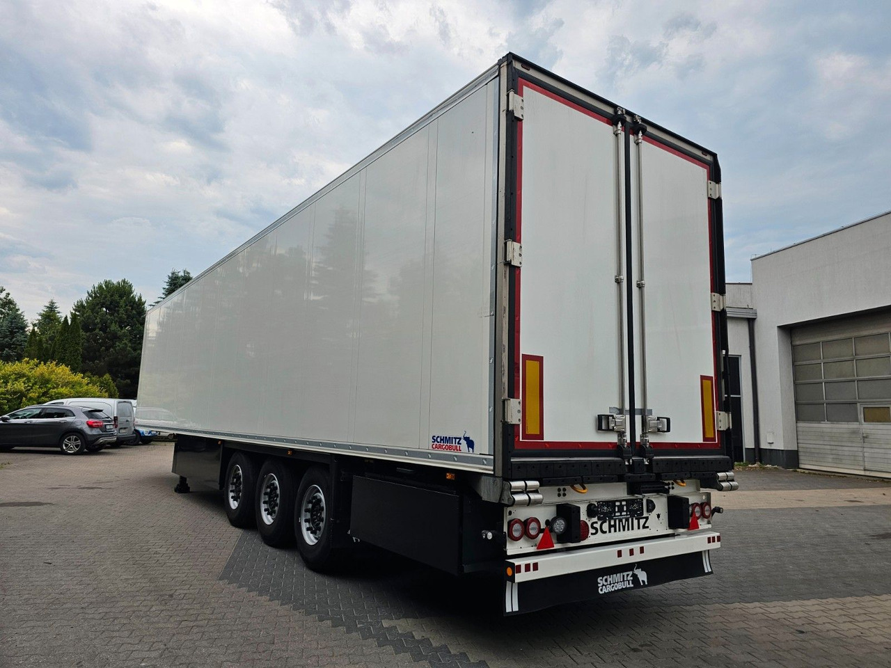 Schmitz Cargobull SKO24/L FP COOL V7 DOPPELSTOCK / Leicht unfall - Frigorífico semirremolque: foto 3 Schmitz Cargobull SKO24/L FP COOL V7 DOPPELSTOCK / Leicht unfall - Frigorífico semirremolque: foto 3