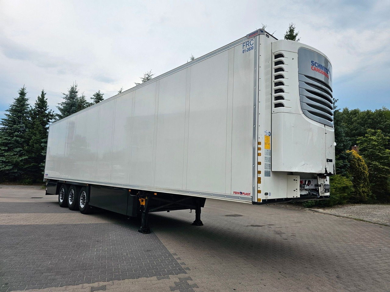 Schmitz Cargobull SKO24/L FP COOL V7 DOPPELSTOCK / Leicht unfall - Frigorífico semirremolque: foto 1 Schmitz Cargobull SKO24/L FP COOL V7 DOPPELSTOCK / Leicht unfall - Frigorífico semirremolque: foto 1
