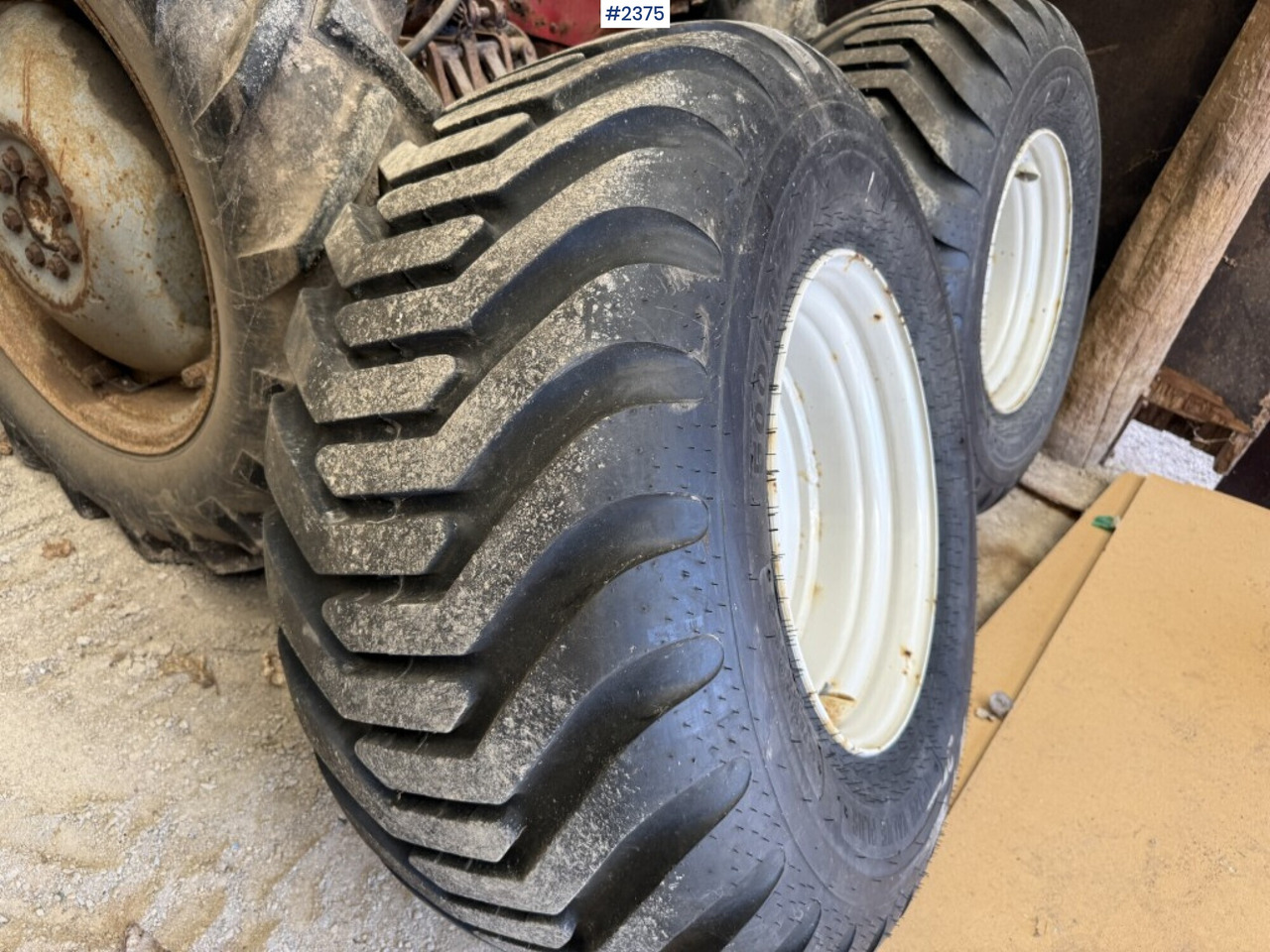 Alliance grass tires 500/60-22.5 - Neumáticos y llantas: foto 2 Alliance grass tires 500/60-22.5 - Neumáticos y llantas: foto 2