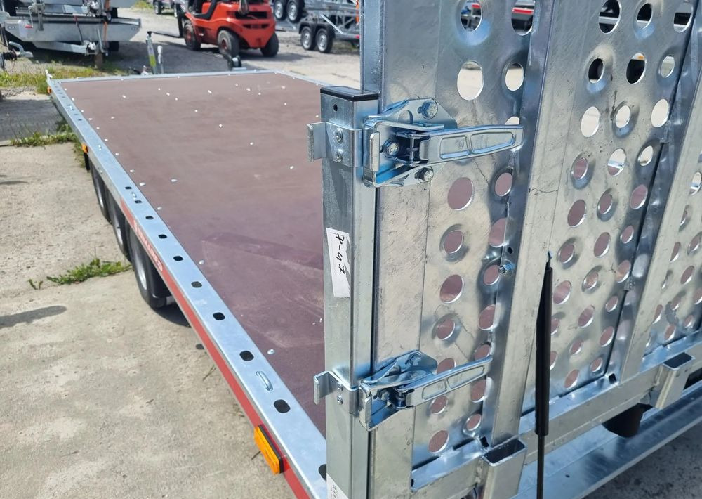 TEMARED UNIVERSAL 5121/3 3.5T R10C SKLEJKA - Portavehículos remolque: foto 5 TEMARED UNIVERSAL 5121/3 3.5T R10C SKLEJKA - Portavehículos remolque: foto 5