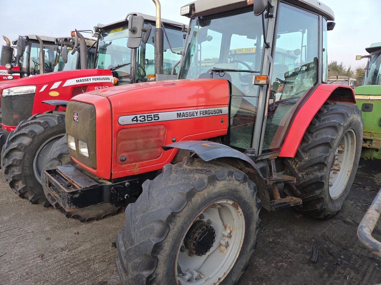 2002 MF 4355, 1 local owner - Tractor: foto 1 2002 MF 4355, 1 local owner - Tractor: foto 1