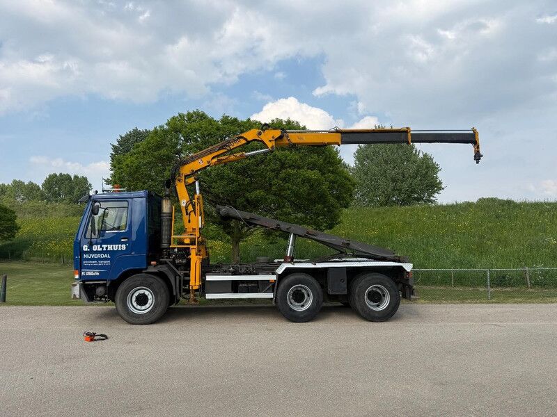 Terberg FL1350-WDG1 6x6 Atlas kraan 14TM Afstandsbediening - Camión grúa: foto 2 Terberg FL1350-WDG1 6x6 Atlas kraan 14TM Afstandsbediening - Camión grúa: foto 2