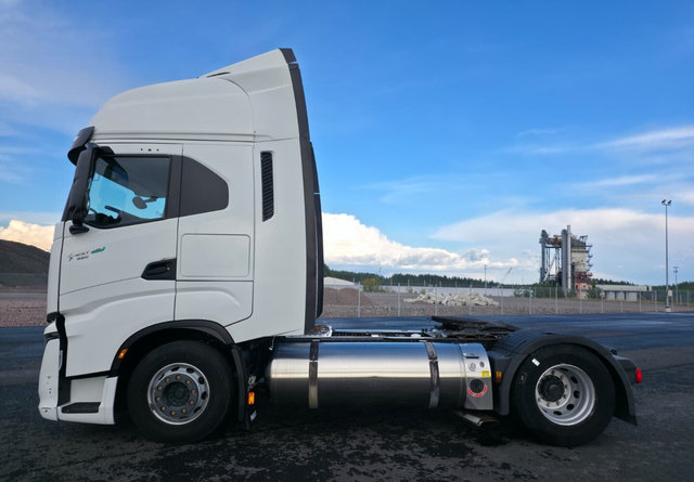 IvecoS-Way 460 4x2 LNG / LBG - Cabeza tractora: foto 2 IvecoS-Way 460 4x2 LNG / LBG - Cabeza tractora: foto 2