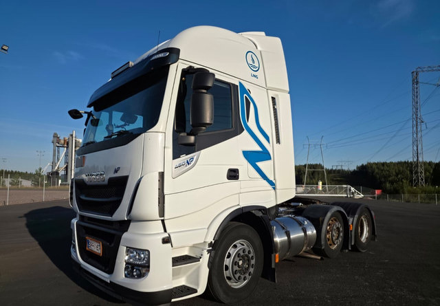IvecoStralis 460 6x2 LNG/LBG - Cabeza tractora: foto 1 IvecoStralis 460 6x2 LNG/LBG - Cabeza tractora: foto 1