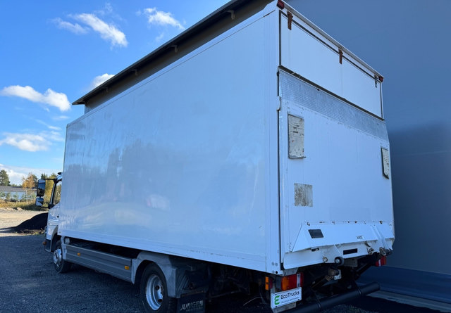 Mercedes-BenzAtego kaappi + perälauta - Camión caja cerrada: foto 3 Mercedes-BenzAtego kaappi + perälauta - Camión caja cerrada: foto 3