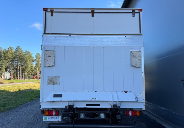 Mercedes-BenzAtego kaappi + perälauta - Camión caja cerrada: foto 4 Mercedes-BenzAtego kaappi + perälauta - Camión caja cerrada: foto 4