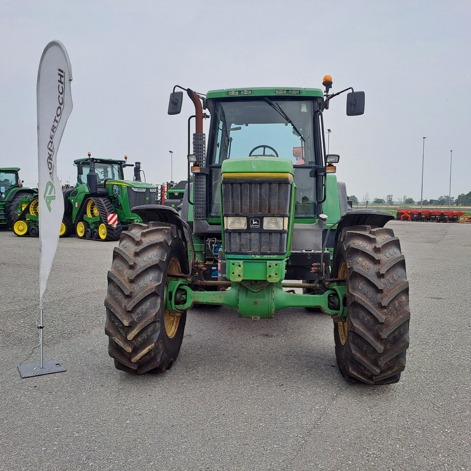 JOHN DEERE 7700 - Tractor: foto 3 JOHN DEERE 7700 - Tractor: foto 3
