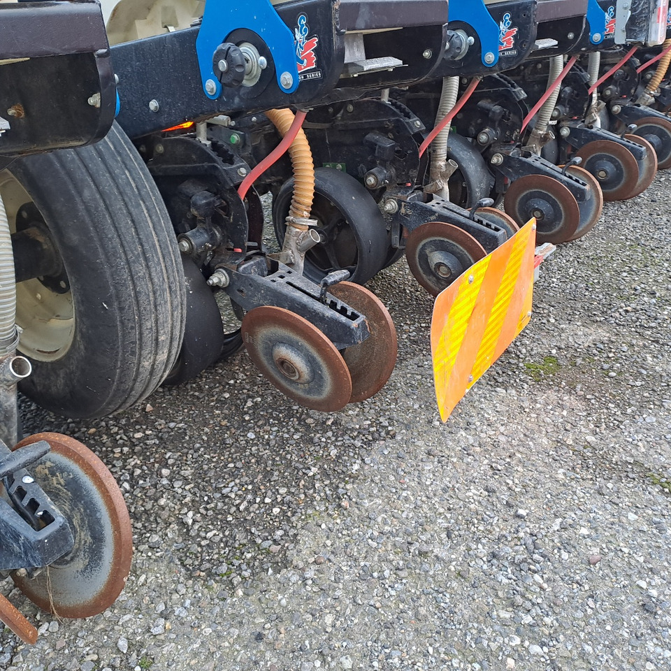Sembradora de precisión KINZE 3110: foto 7