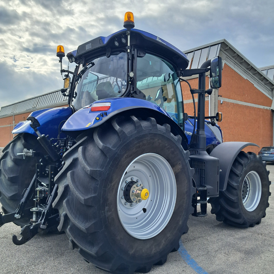 NEW HOLLAND T7 270 - Tractor: foto 5 NEW HOLLAND T7 270 - Tractor: foto 5