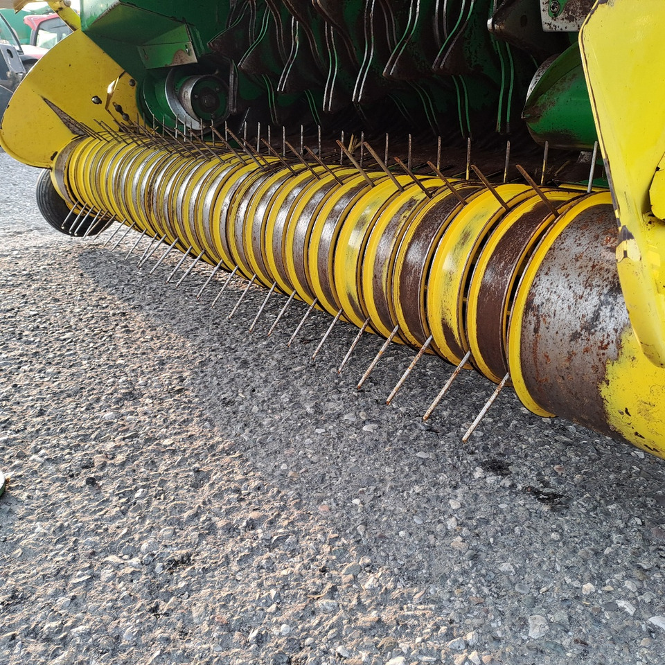 ROTOPRESSA JOHN DEERE 592 - Rotoempacadora: foto 5 ROTOPRESSA JOHN DEERE 592 - Rotoempacadora: foto 5