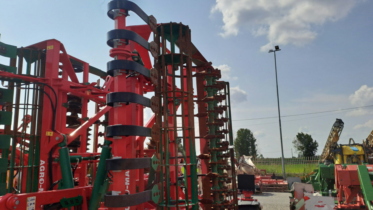 VIBROCOLTIVATORE AGRO-MASZ AUC50 - Grada: foto 2 VIBROCOLTIVATORE AGRO-MASZ AUC50 - Grada: foto 2