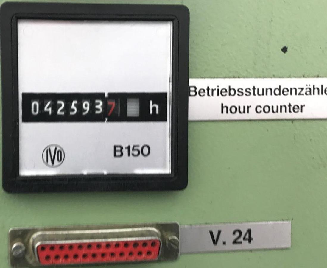 CNC-Fräsmaschine MAHO - Fresadora: foto 3 CNC-Fräsmaschine MAHO - Fresadora: foto 3