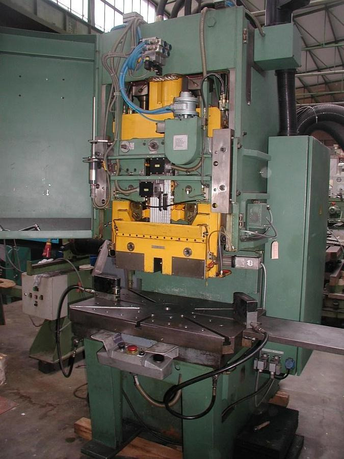 Kniehebelpresse BRUDERER - Máquina para metal: foto 4 Kniehebelpresse BRUDERER - Máquina para metal: foto 4