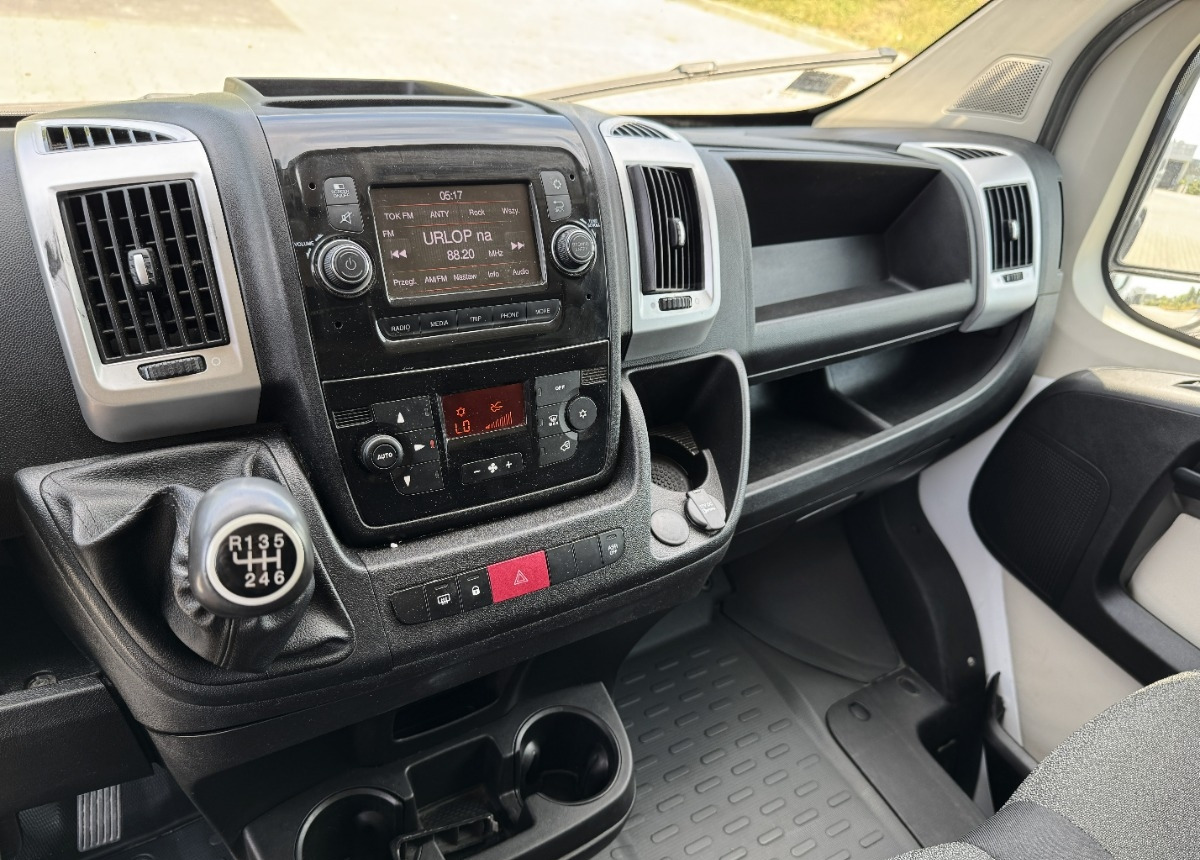 Fiat Ducato L4H3 MAXI 2.3 180KM Rok 2019 LED KAMERA Bezwypadkowy Salon PL - Furgón: foto 5 Fiat Ducato L4H3 MAXI 2.3 180KM Rok 2019 LED KAMERA Bezwypadkowy Salon PL - Furgón: foto 5