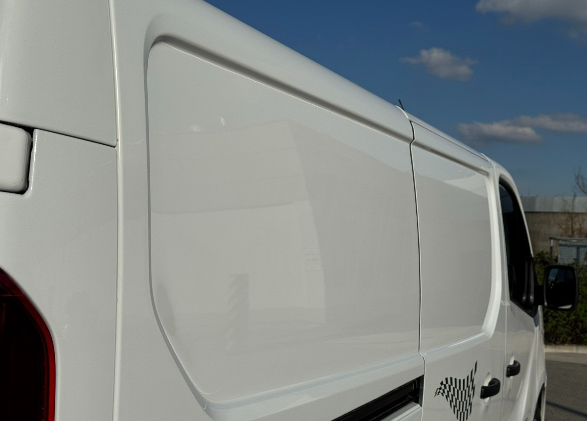 Furgón Opel Vivaro L2H1 LONG Zderzak listwy kolor Klimatyzacja Sprowadzony BRUTTO CENA: foto 13