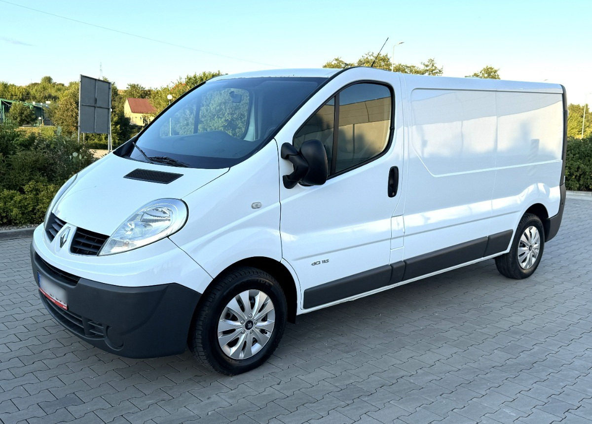 Renault Trafic 2.0 DCI 115KM LONG 2012 Rok Klimatyzacja Nawigacja BEZWYPADKOWY - Furgón: foto 1 Renault Trafic 2.0 DCI 115KM LONG 2012 Rok Klimatyzacja Nawigacja BEZWYPADKOWY - Furgón: foto 1