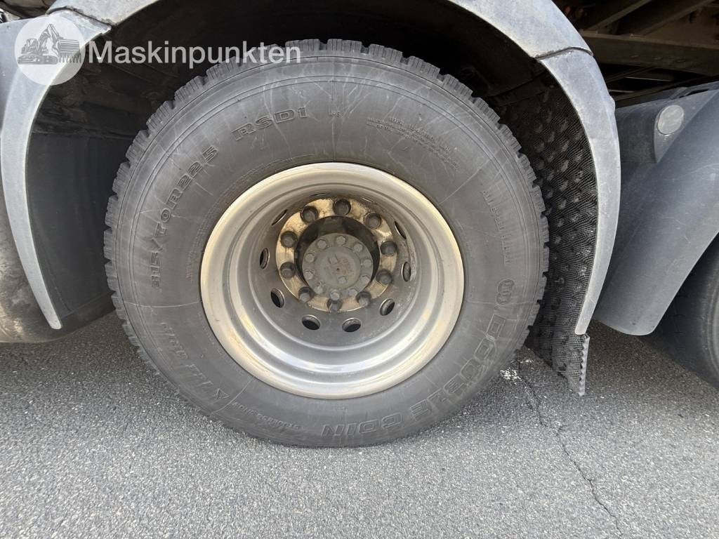 Cabeza tractora DAF 530: foto 25