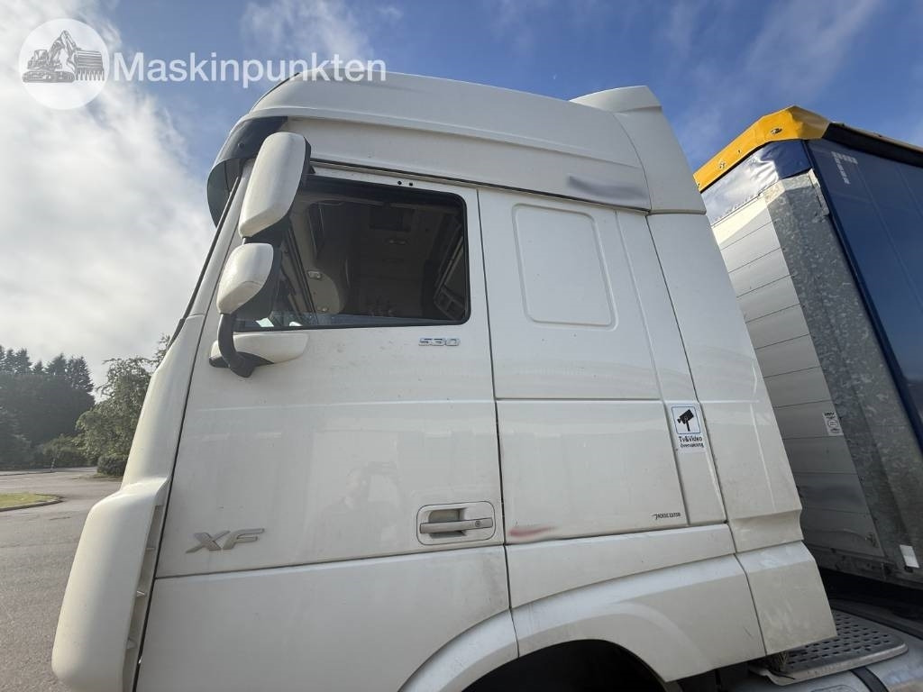 Cabeza tractora DAF 530: foto 22