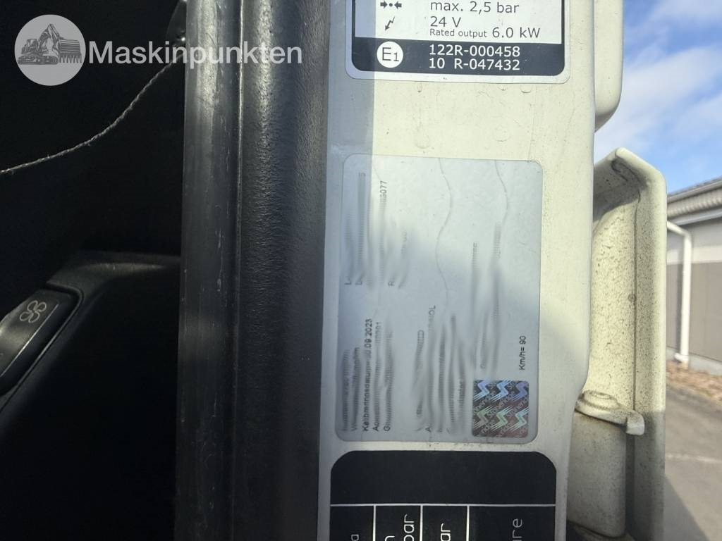 Cabeza tractora DAF 530: foto 31
