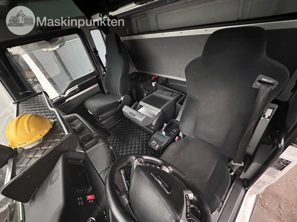 Cabeza tractora MAN TGX 28.500: foto 34