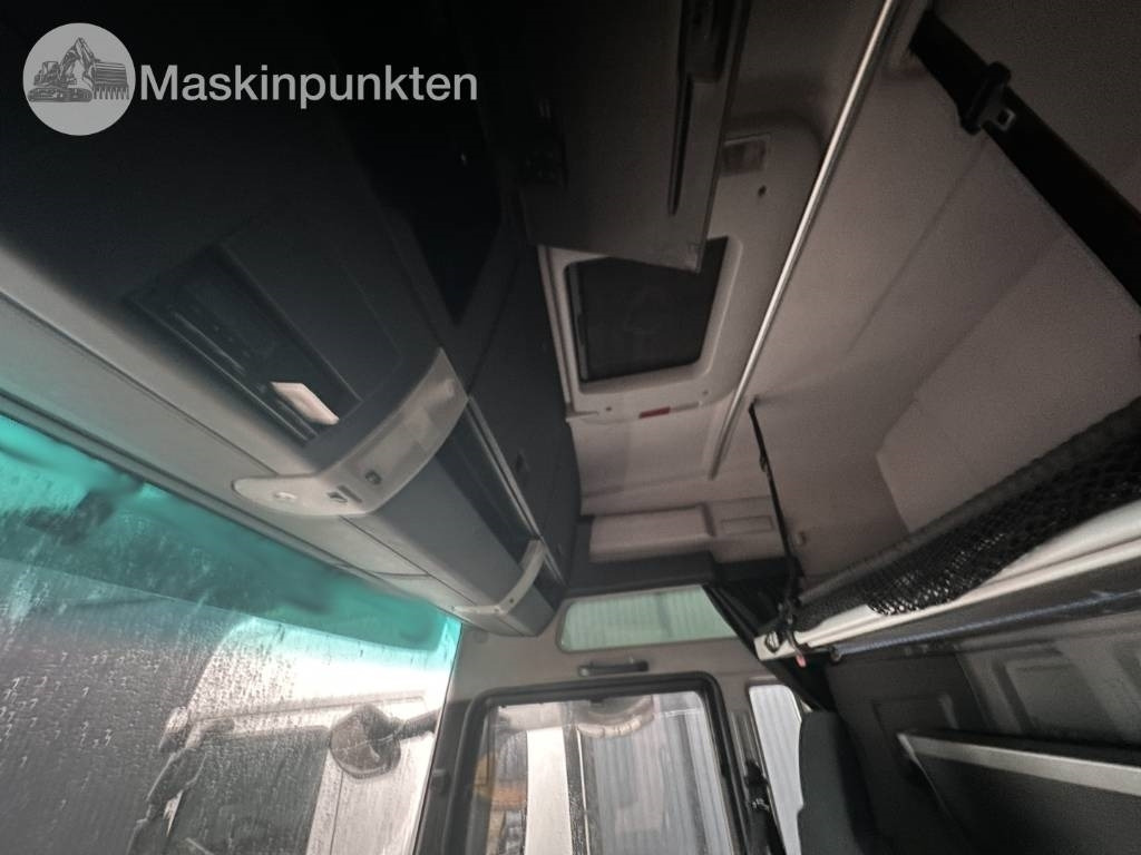 Cabeza tractora MAN TGX 28.500: foto 36