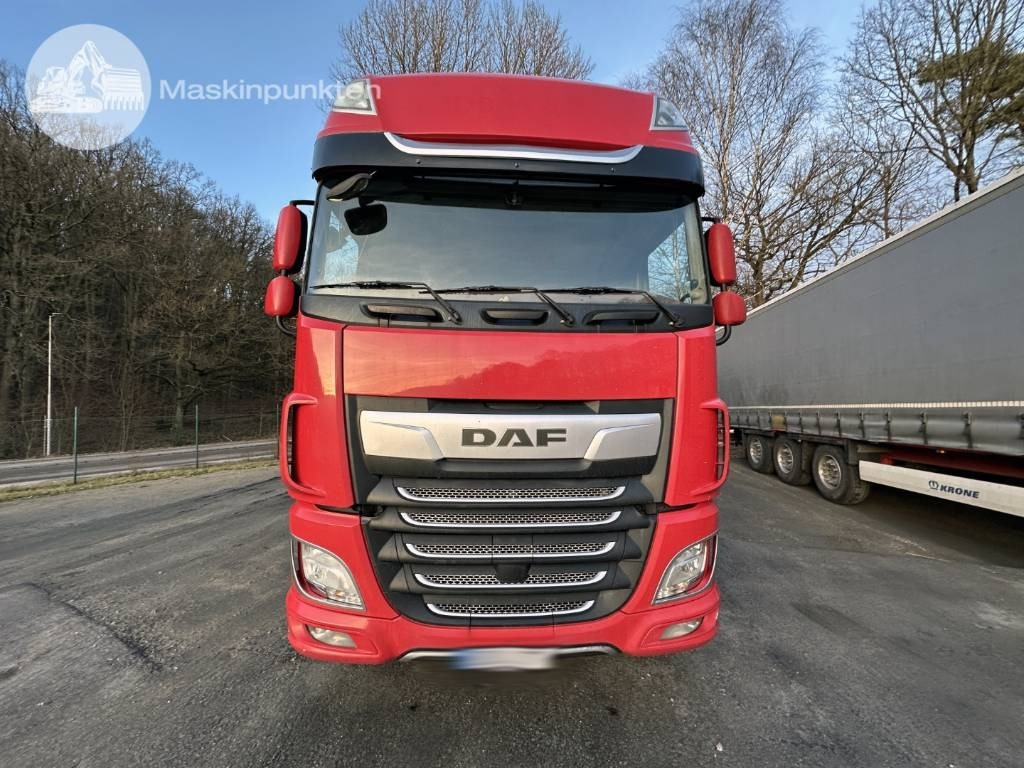 DAF XF 530 - Portacontenedore/ Intercambiable camión: foto 4 DAF XF 530 - Portacontenedore/ Intercambiable camión: foto 4
