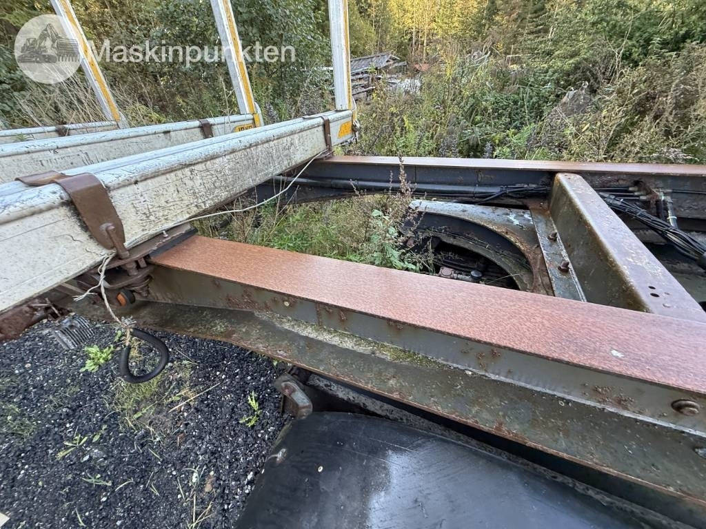 Remolque maderero Jyki V 42 T0: foto 44 Remolque maderero Jyki V 42 T0: foto 44