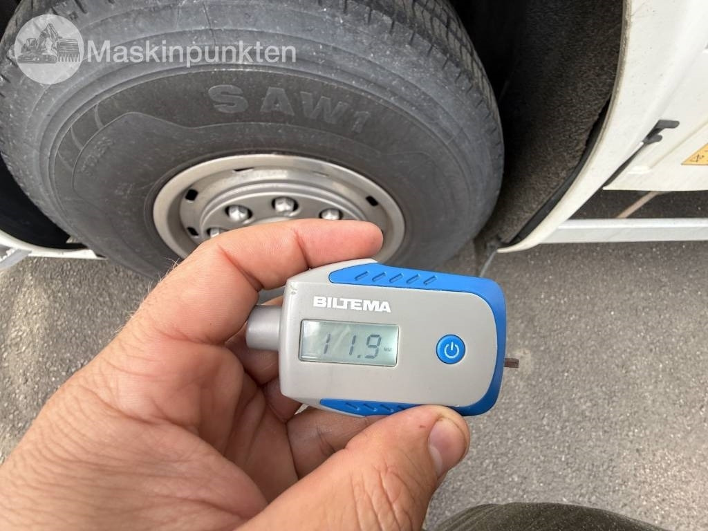 Camión caja cerrada Scania R 520 LB: foto 42 Camión caja cerrada Scania R 520 LB: foto 42