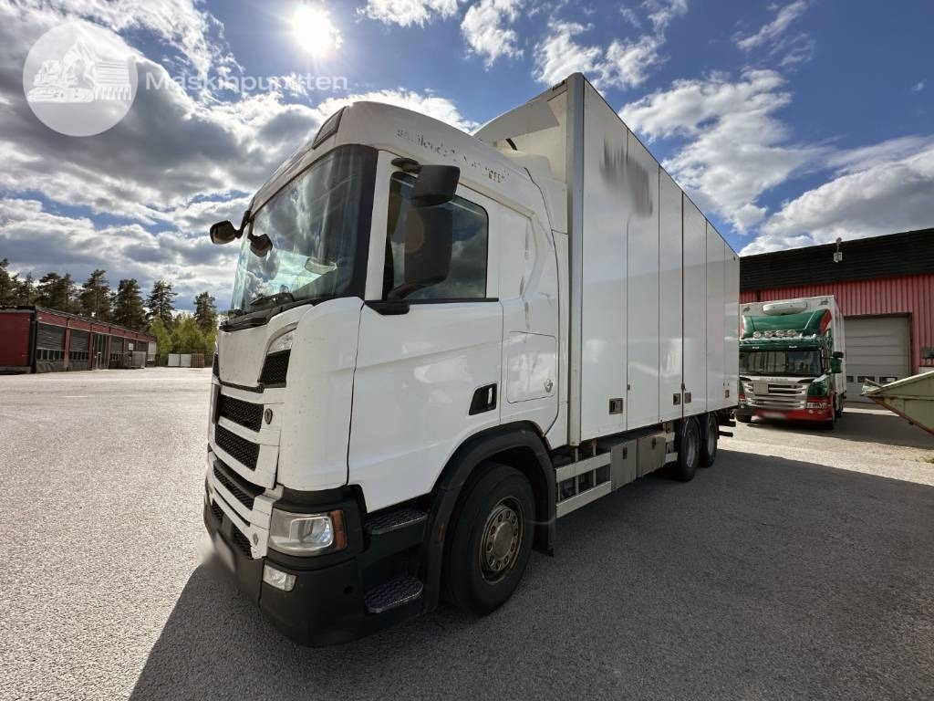 Scania R 520 - Camión caja cerrada: foto 2 Scania R 520 - Camión caja cerrada: foto 2
