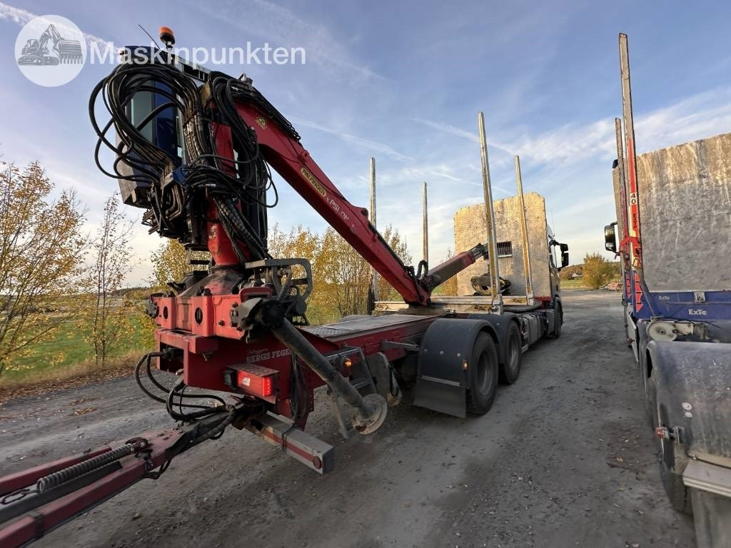 Scania R 580 timmerbil med kran - Camión forestal: foto 4 Scania R 580 timmerbil med kran - Camión forestal: foto 4
