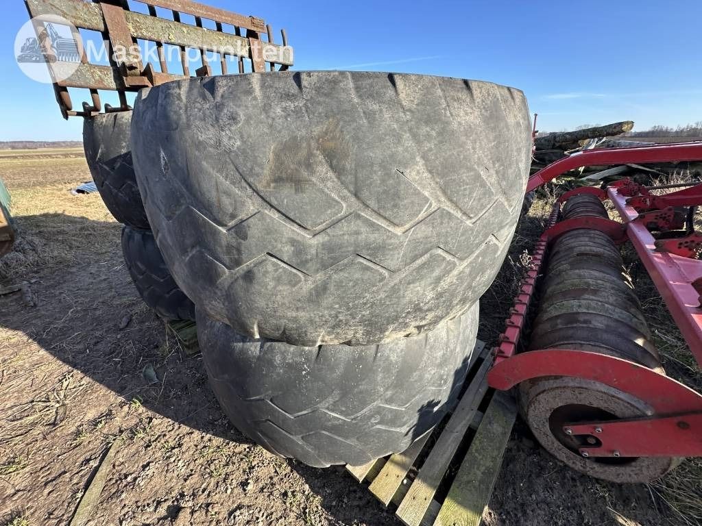 Trelleborg hjullastardäck - Neumático para Maquinaria de construcción: foto 4 Trelleborg hjullastardäck - Neumático para Maquinaria de construcción: foto 4