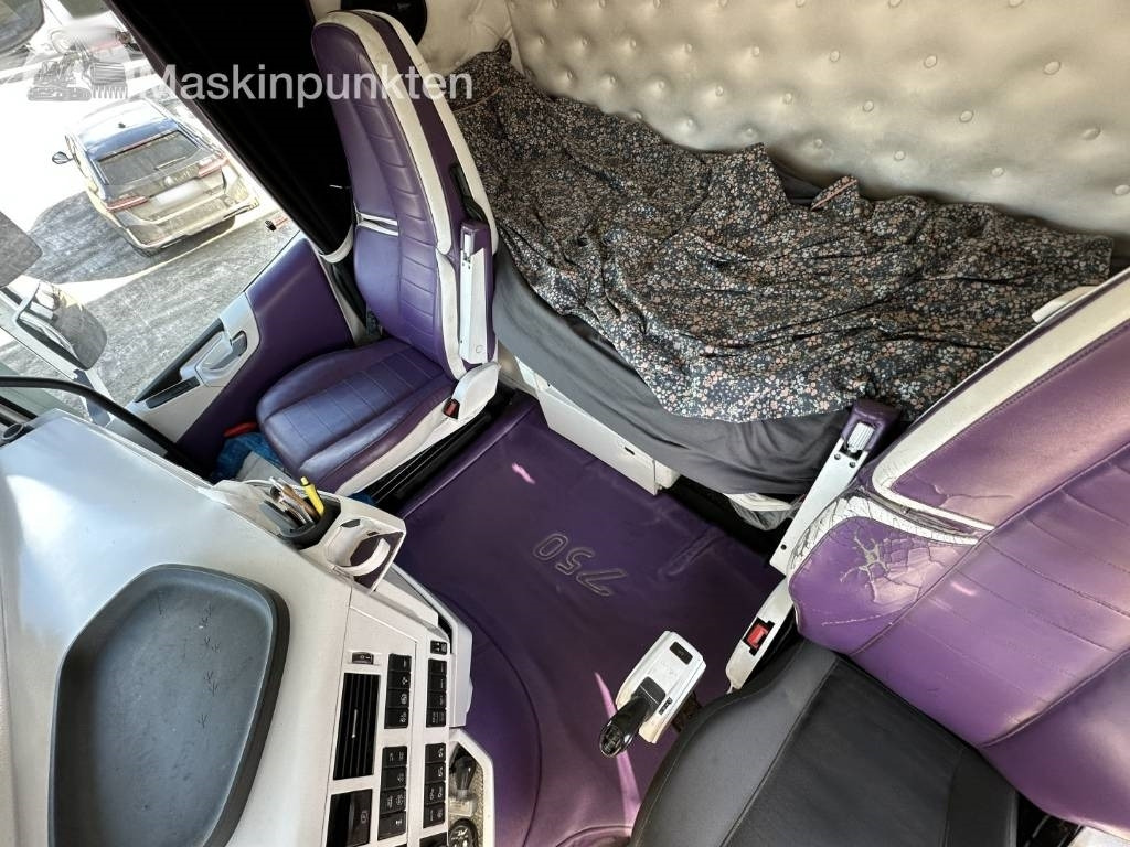 Leasing financiero de Volvo FH 16 750  leasing Volvo FH 16 750: foto 15