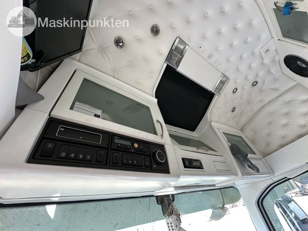 Leasing financiero de Volvo FH 16 750  leasing Volvo FH 16 750: foto 19