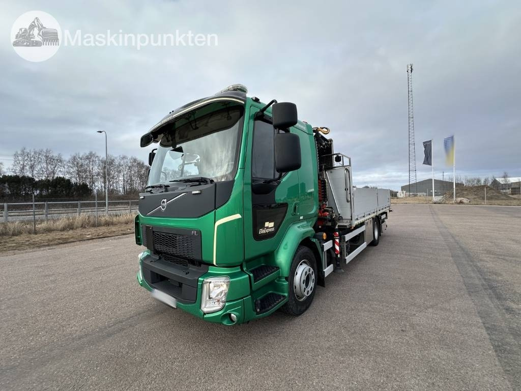 Volvo FL 240 - Camión grúa: foto 1 Volvo FL 240 - Camión grúa: foto 1