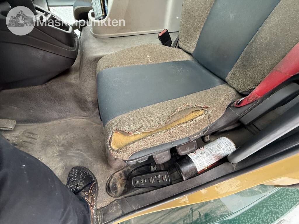 Portacontenedor de cadenas camión Volvo FL 4*2 liftdumper: foto 18