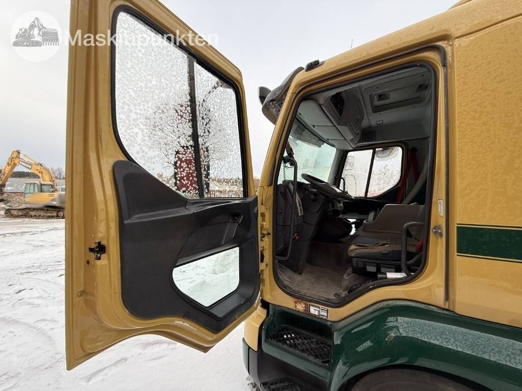 Portacontenedor de cadenas camión Volvo FL 4*2 liftdumper: foto 10
