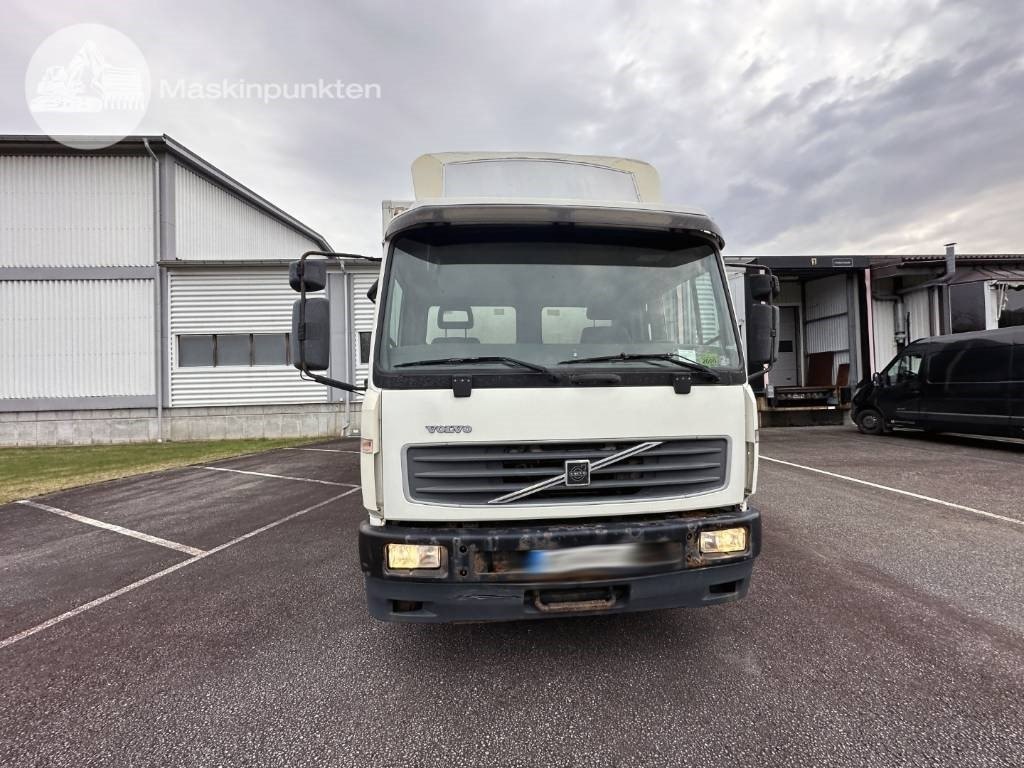 Volvo FL 612 - Camión caja cerrada: foto 3 Volvo FL 612 - Camión caja cerrada: foto 3