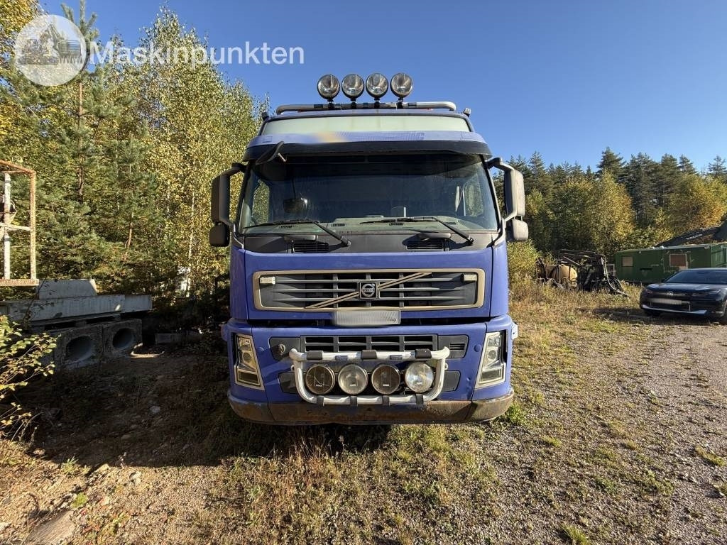 Volvo FM 12 - Volquete camión: foto 2 Volvo FM 12 - Volquete camión: foto 2