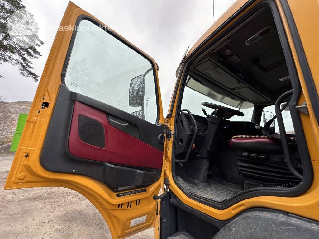 Volquete camión Volvo FMX 380: foto 13