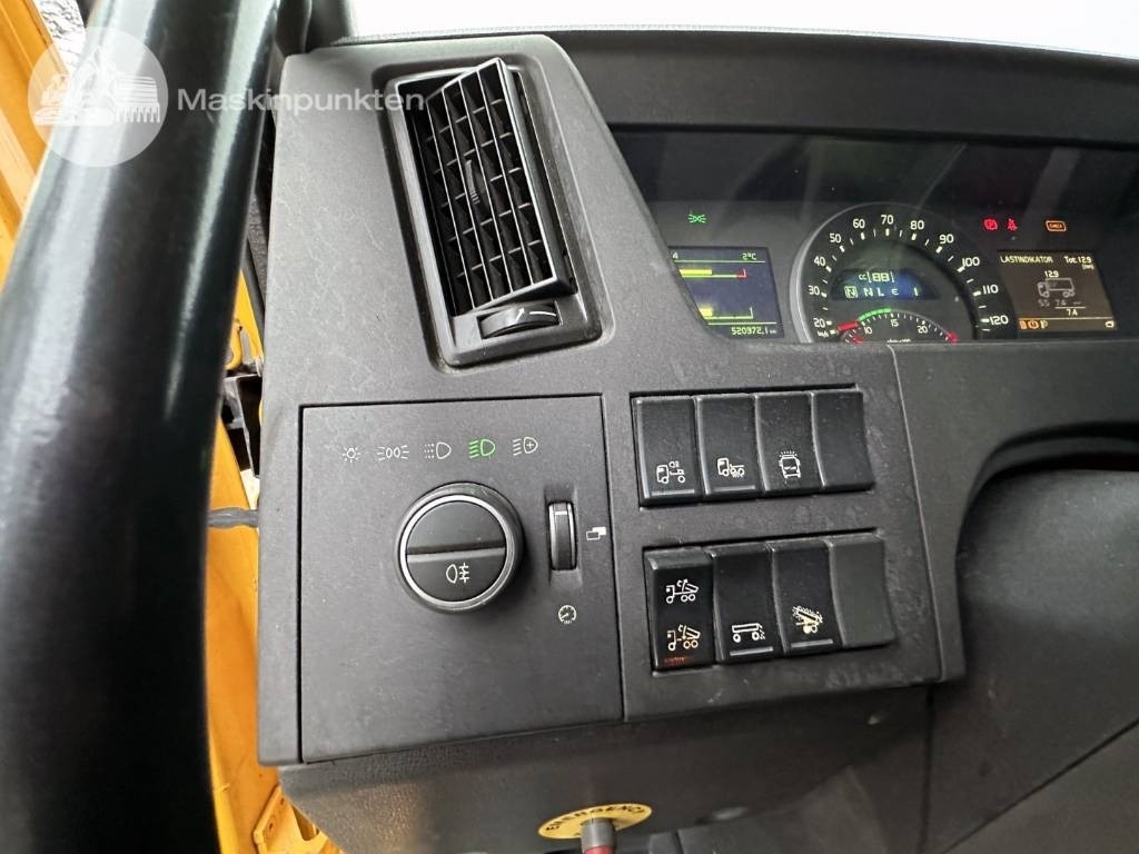Volquete camión Volvo FMX 380: foto 27