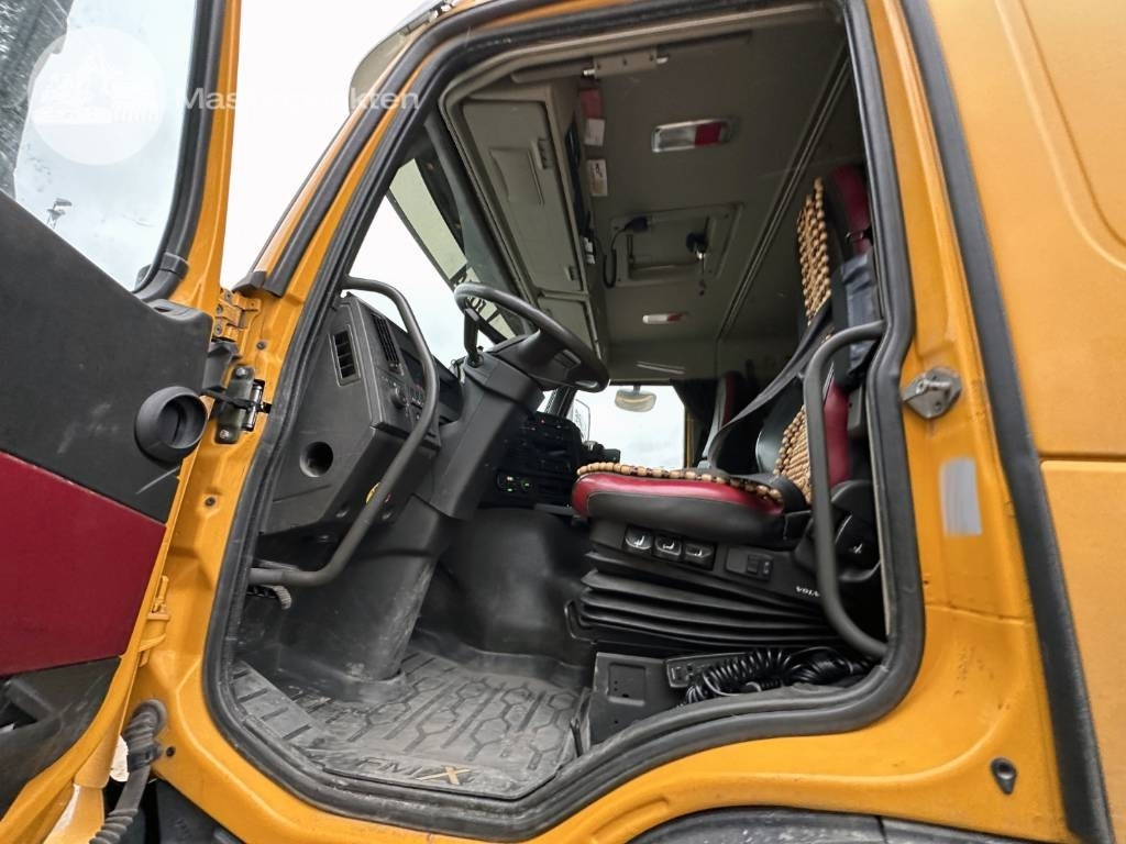Volquete camión Volvo FMX 380: foto 14