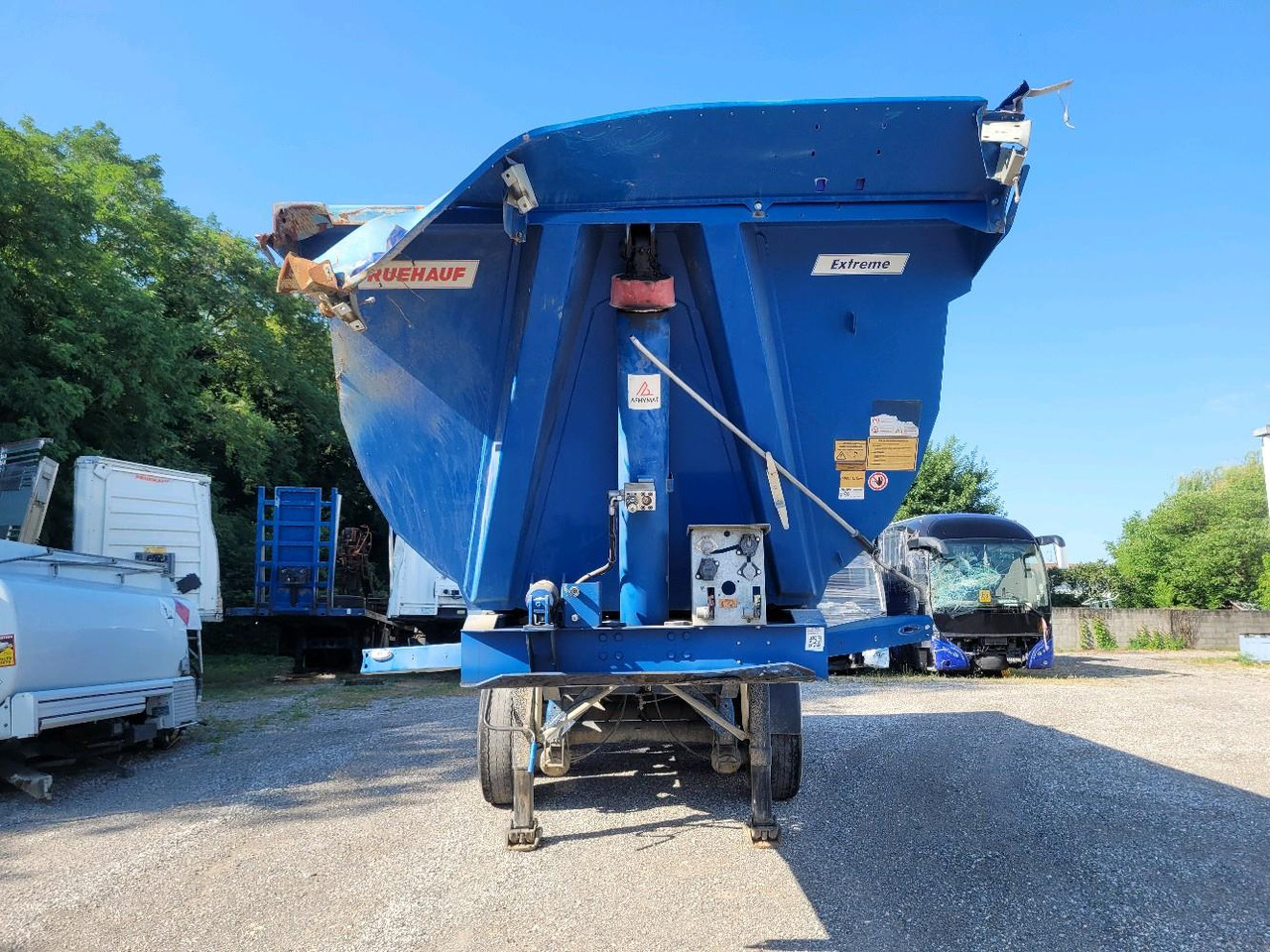 FRUEHAUF BENNE TP FST4FC - Volquete semirremolque: foto 2 FRUEHAUF BENNE TP FST4FC - Volquete semirremolque: foto 2