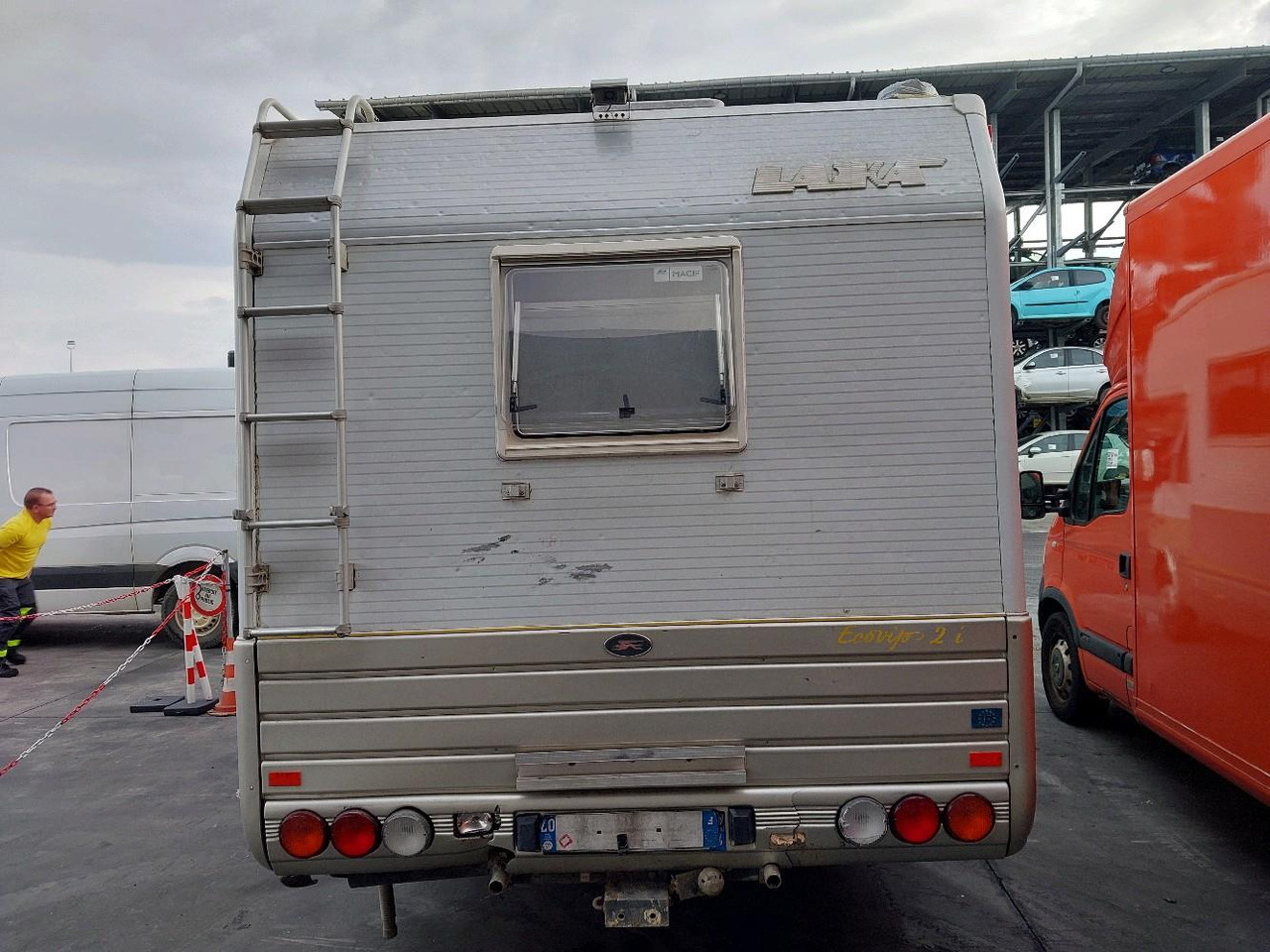 IVECO LAIKA 35.12 CAMPING 122 - Autocaravana capuchina: foto 5 IVECO LAIKA 35.12 CAMPING 122 - Autocaravana capuchina: foto 5