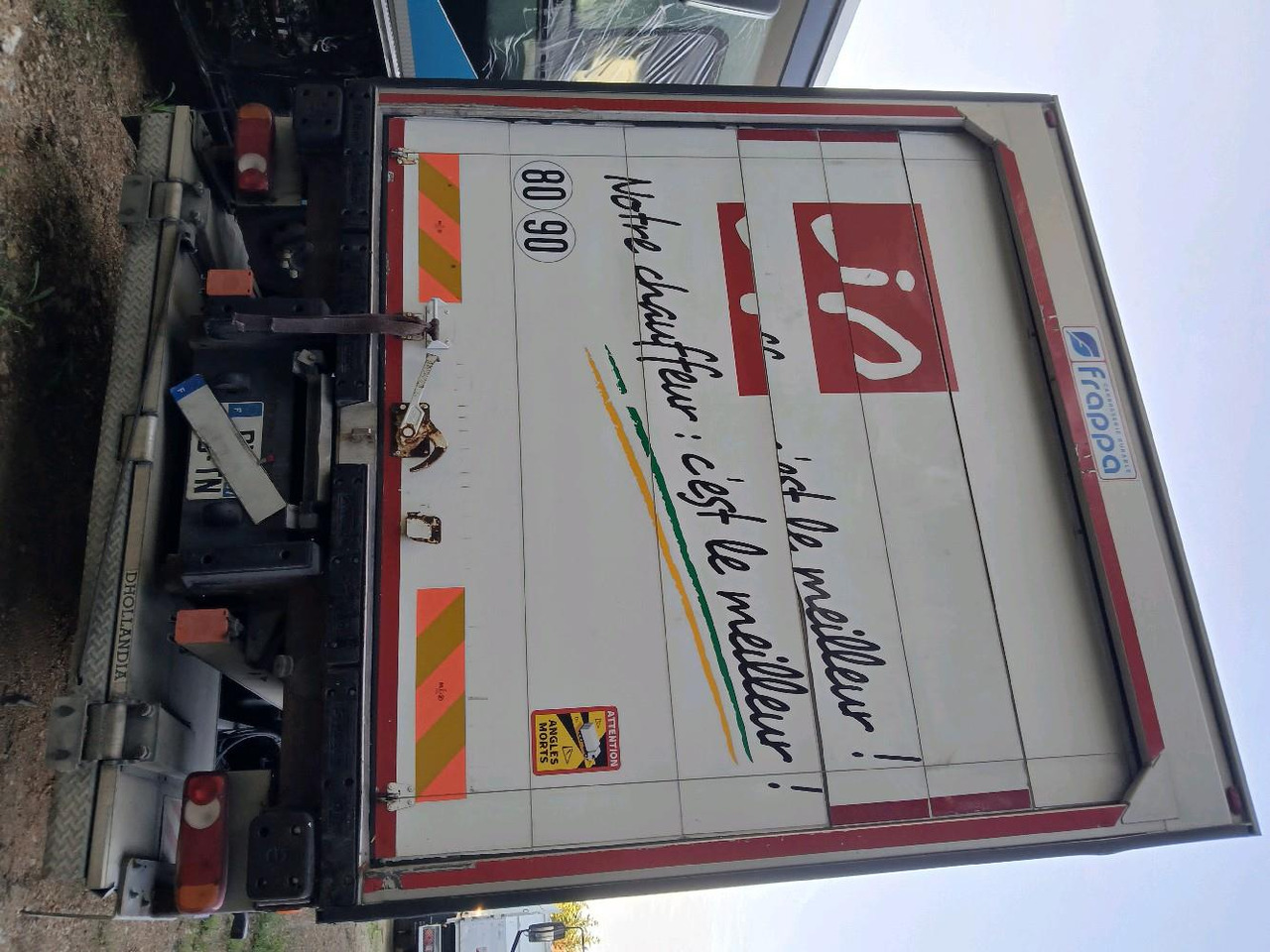 IVECO PORTEUR FRIGO 190E32 - Frigorífico camión: foto 4 IVECO PORTEUR FRIGO 190E32 - Frigorífico camión: foto 4