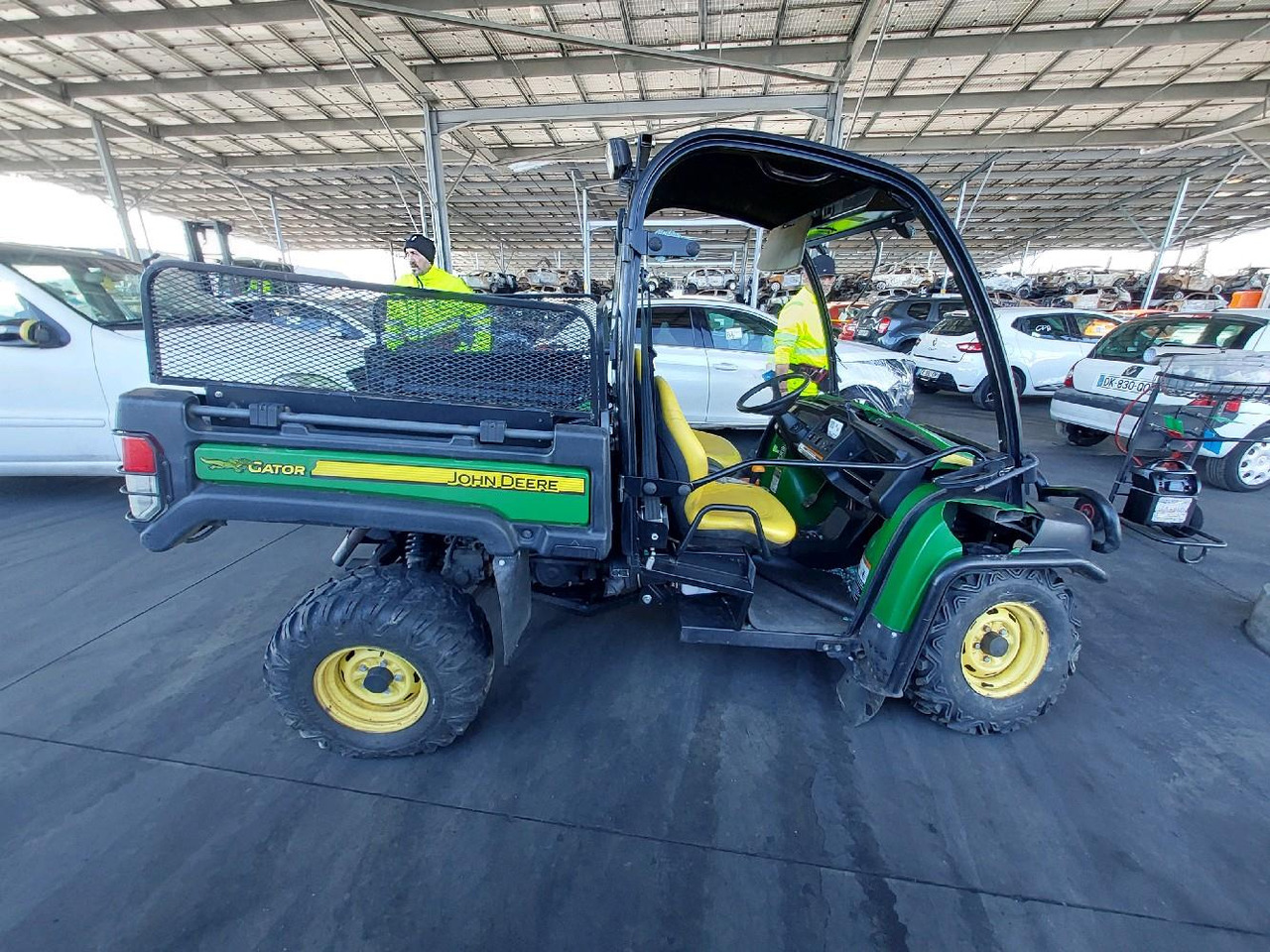 JOHN DEERE GATOR 4X2 - Otros: foto 3 JOHN DEERE GATOR 4X2 - Otros: foto 3