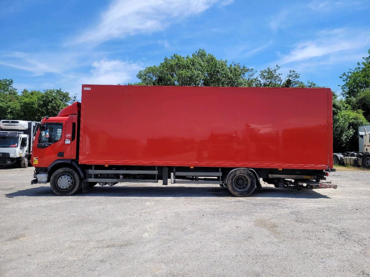 Leasing financiero de RENAULT D19 WIDE leasing RENAULT D19 WIDE: foto 8 Leasing financiero de RENAULT D19 WIDE leasing RENAULT D19 WIDE: foto 8