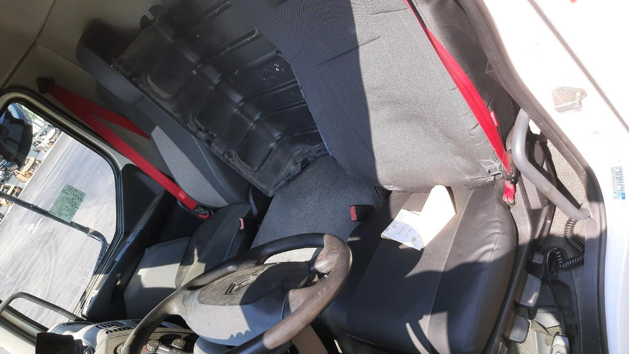 Frigorífico camión RENAULT PORTEUR FRIGO D: foto 11
