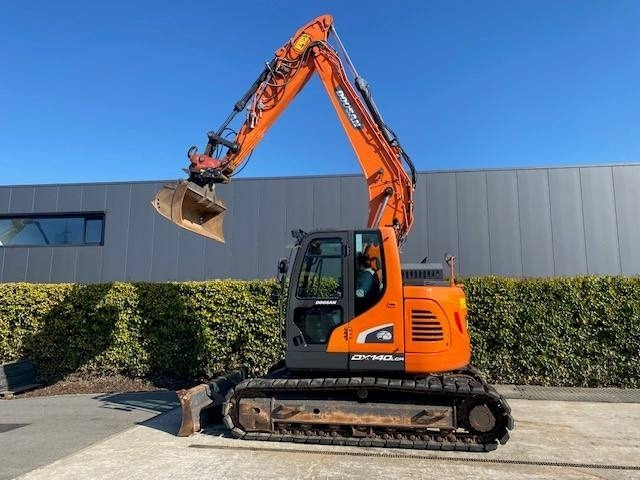 Doosan DX 140 LCR-5 - Excavadora de cadenas: foto 2 Doosan DX 140 LCR-5 - Excavadora de cadenas: foto 2
