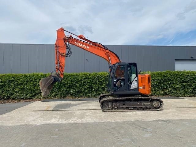 Hitachi ZX 135 US 5-B - Excavadora de cadenas: foto 2 Hitachi ZX 135 US 5-B - Excavadora de cadenas: foto 2